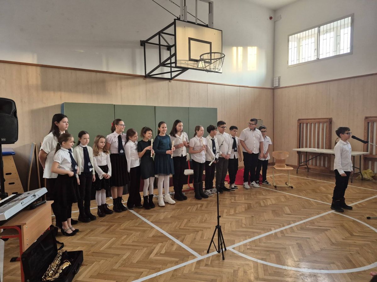 December 5-én Szent Miklós járt az iskolánkban, és óvodánkban!