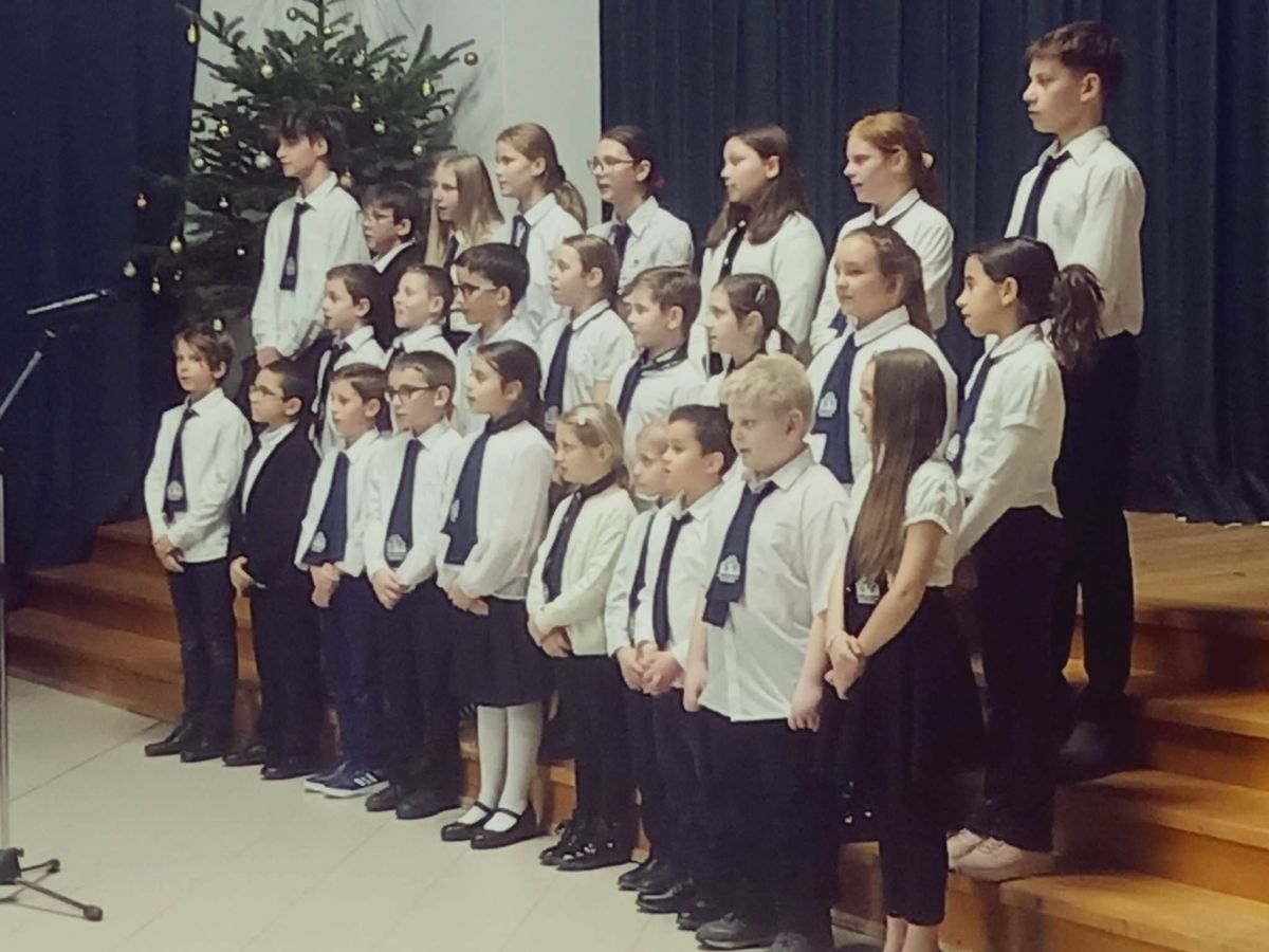 Iskolánk szerepelt a német nemzetiségi gálán a Garay Gimnázium dísztermében