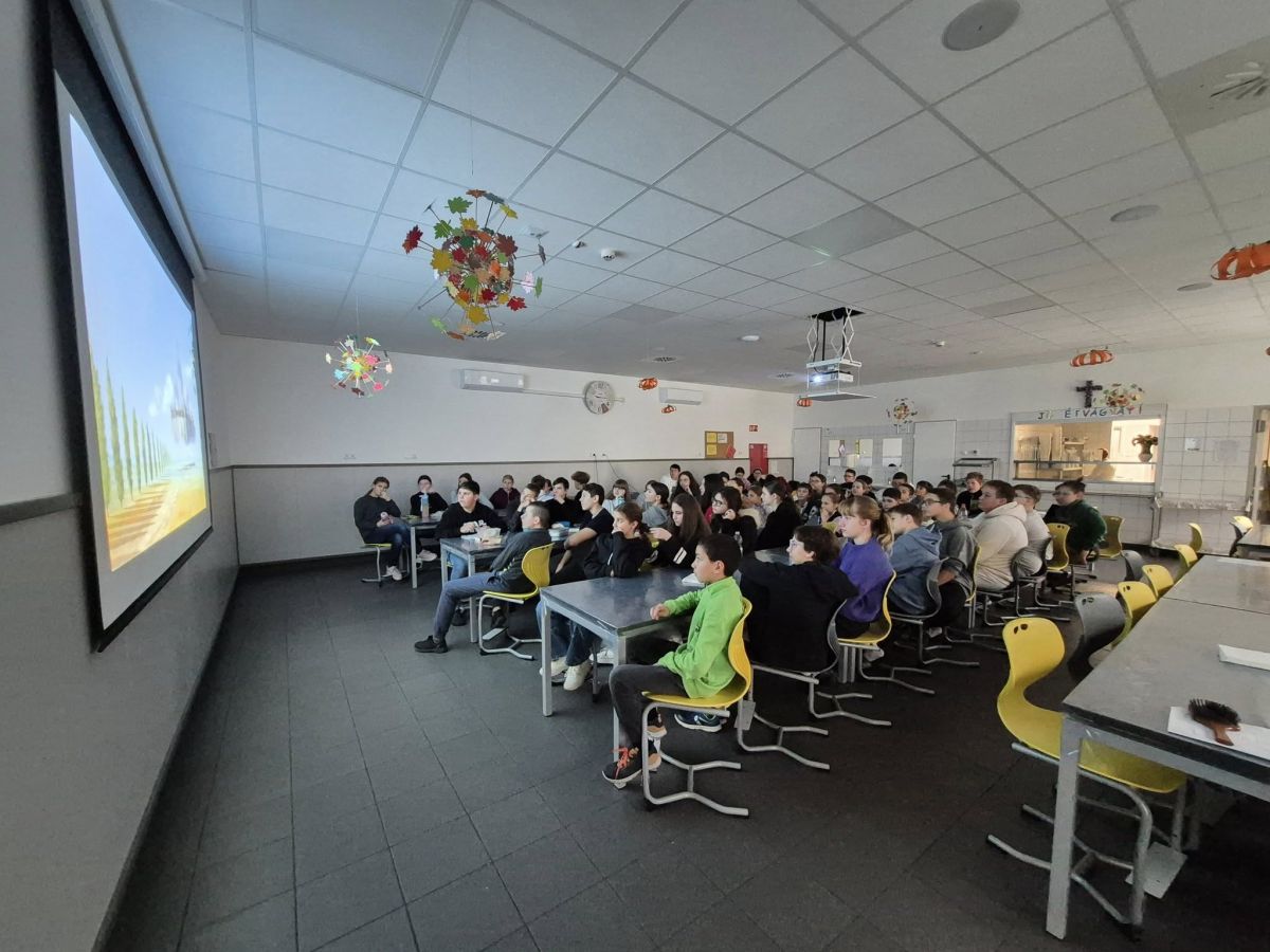 Intézményünk idén csatlakozott az Országos Rajzfilm Ünnephez