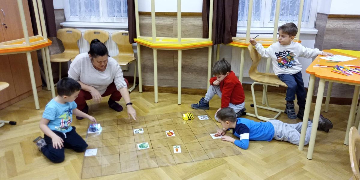 Iskolaelőkészítő foglalkozásunk a digitális térbe, a robotok világába kalauzolta el a kicsiket